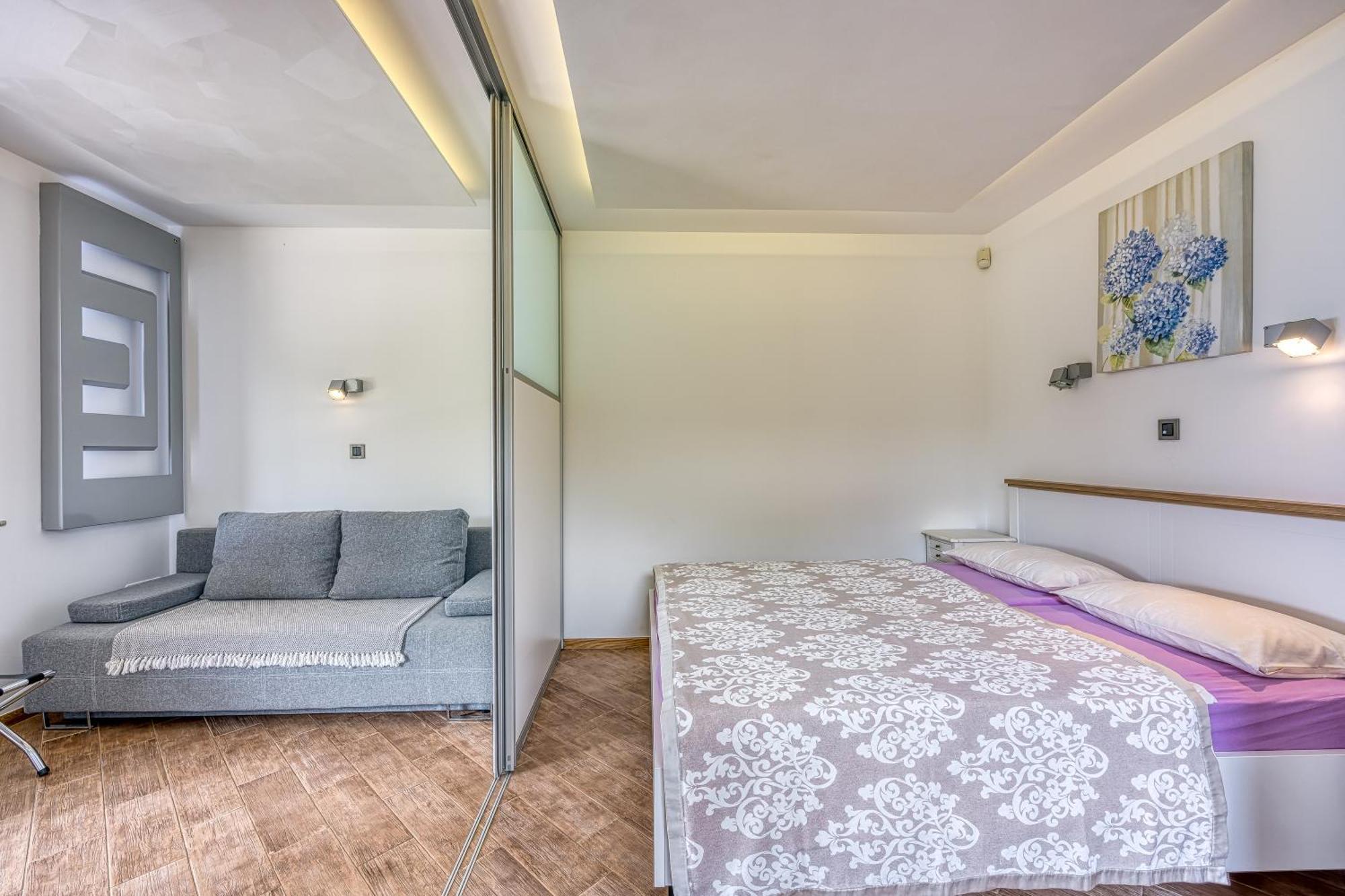 Debeli Rtic Apartments - Happy Rentals Ankaran Exterior photo